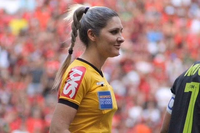 Tới năm 2018, Neuza Back đã được gọi để điều hành một số trận đấu ở CONMEBOL Libertadores Femenina 2018.