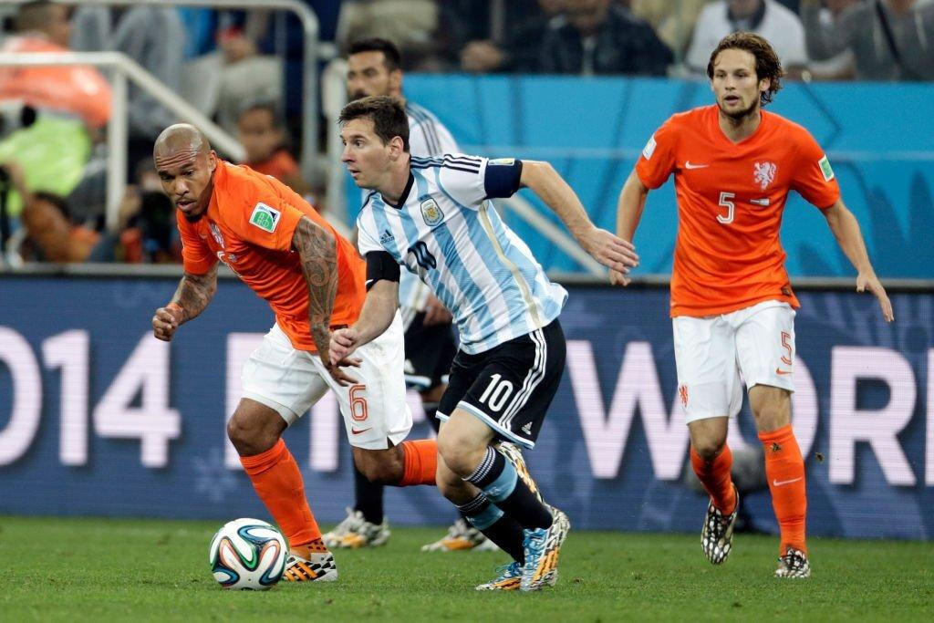 Messi và các đồng đội từng đánh bại Hà Lan của HLV Van Gaal ở vòng bán kết World Cup 2014.