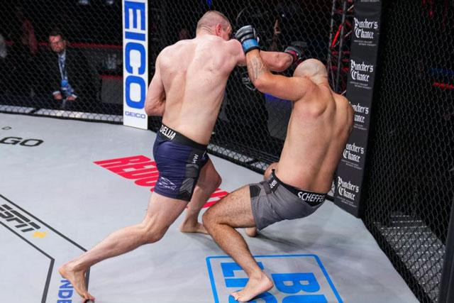 Ante Delija ra đòn hạ gục Matheus Scheffel. Ante Delija ra đòn hạ gục Matheus Scheffel.