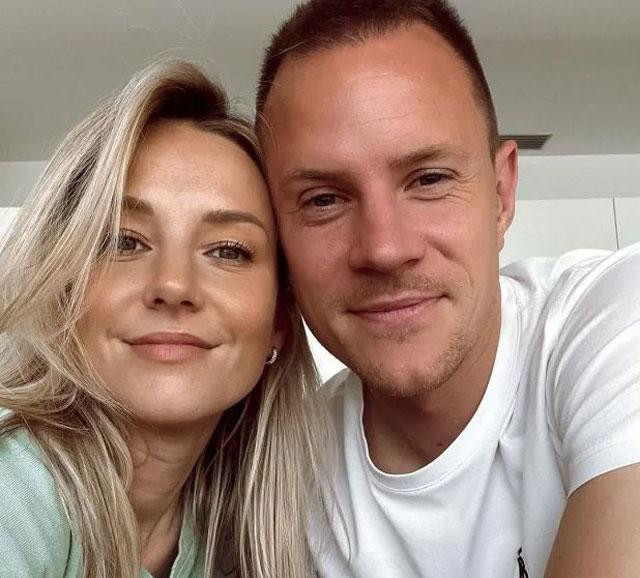 Daniela ter Stegen là một kiến trúc sư giỏi và đã kết hôn với Marc-Andre ter Stegen vào năm 2017. Hiện họ đã có một cậu con trai tên Ben (3 tuổi).