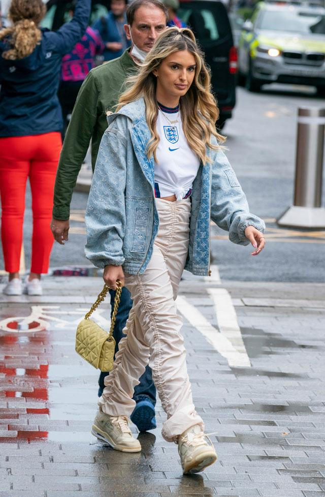 Bạn gái của Jack Grealish - Sasha Attwood. Bạn gái của Jack Grealish - Sasha Attwood.