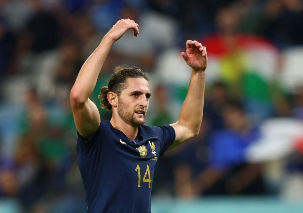 Tiền vệ: Adrien Rabiot (Pháp). Tiền vệ: Adrien Rabiot (Pháp).