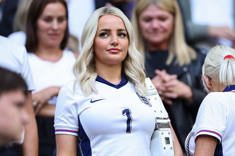 Megan - vợ thủ môn Jordan Pickford.