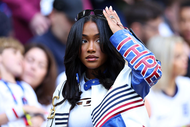 Bạn gái Bukayo Saka - Tolami Benson.