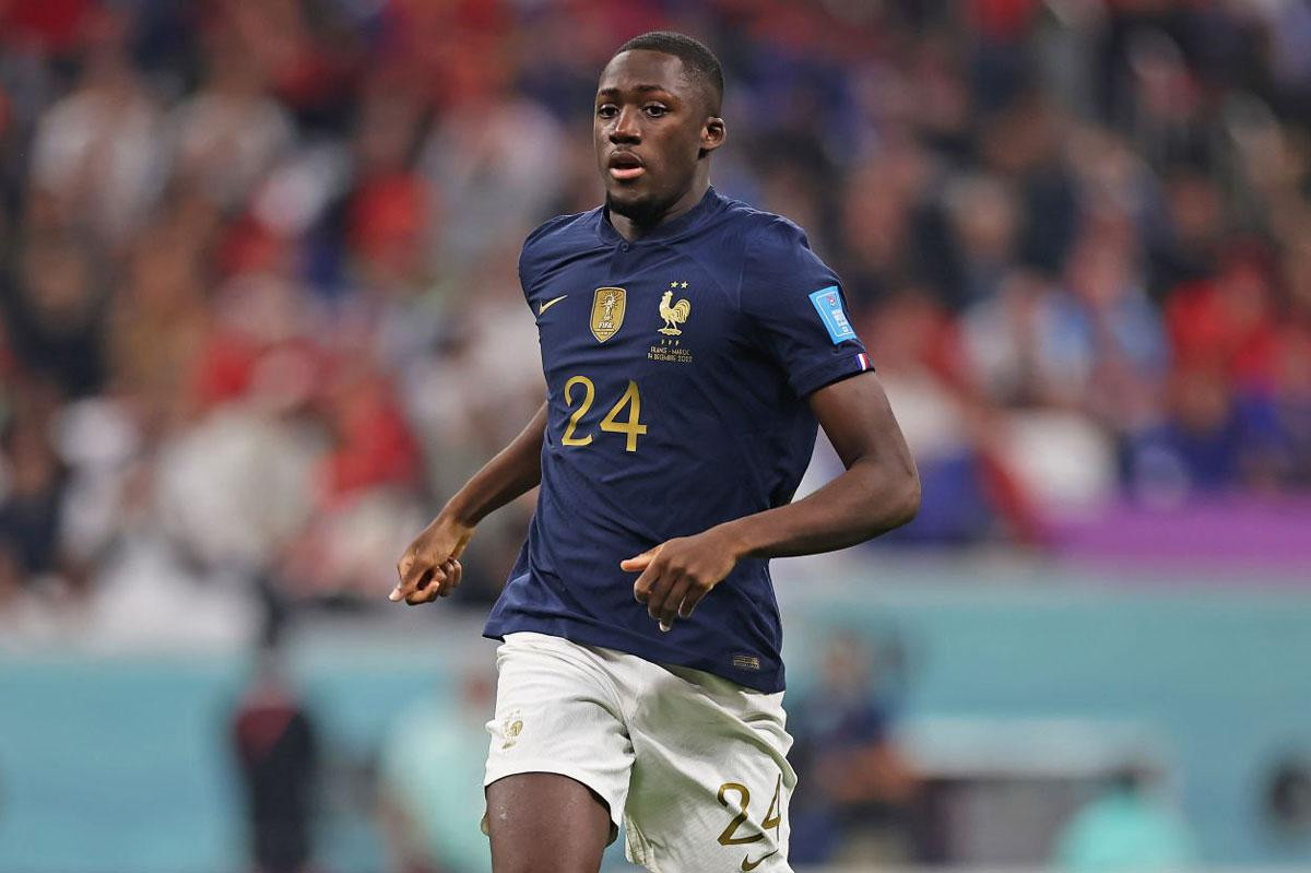 Trung vệ: Ibrahima Konate (Pháp, 7,6 điểm). Trung vệ: Ibrahima Konate (Pháp, 7,6 điểm).