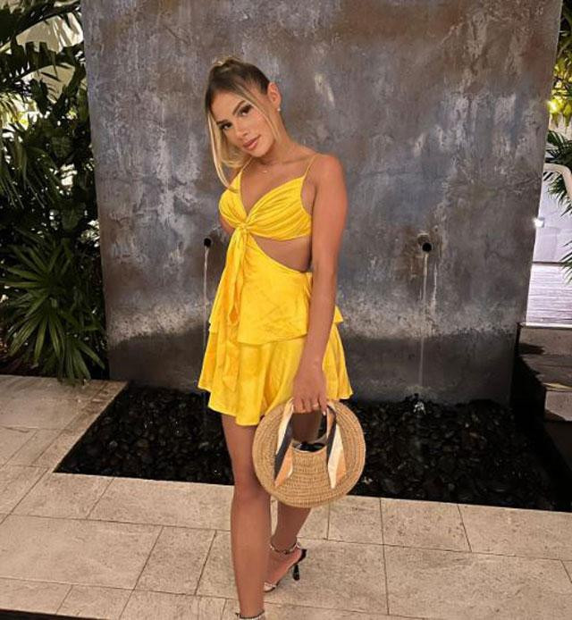 Mae Guendouzi – vợ của Matteo Guendouzi. Mae Guendouzi – vợ của Matteo Guendouzi.