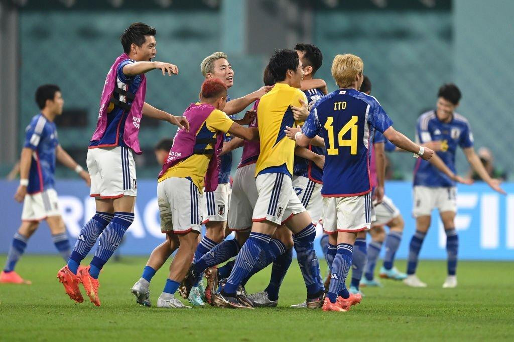 Niềm vui của các cầu thủ Nhật Bản sau khi trận đấu kết thúc. Niềm vui của các cầu thủ Nhật Bản sau khi trận đấu kết thúc.