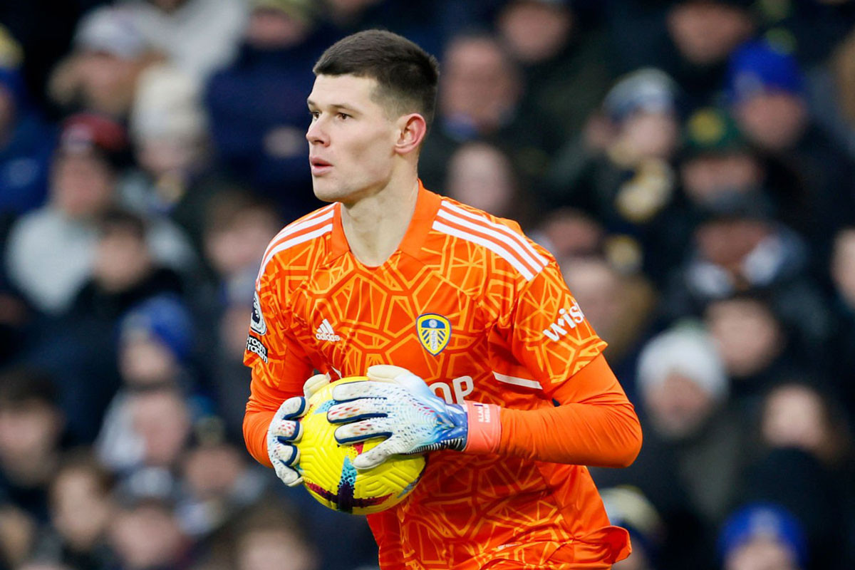 8. Illan Meslier (Leeds United, số lần cứu thua ở mùa giải 2022/23: 64). 8. Illan Meslier (Leeds United, số lần cứu thua ở mùa giải 2022/23: 64).