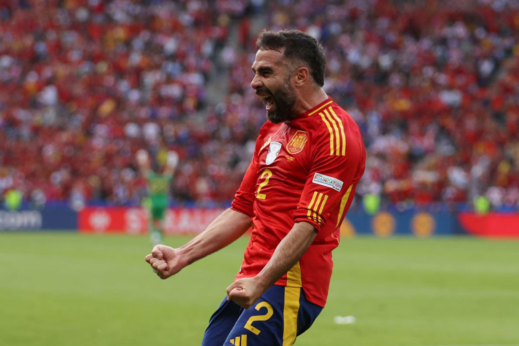 Hậu vệ phải: Dani Carvajal (Tây Ban Nha).