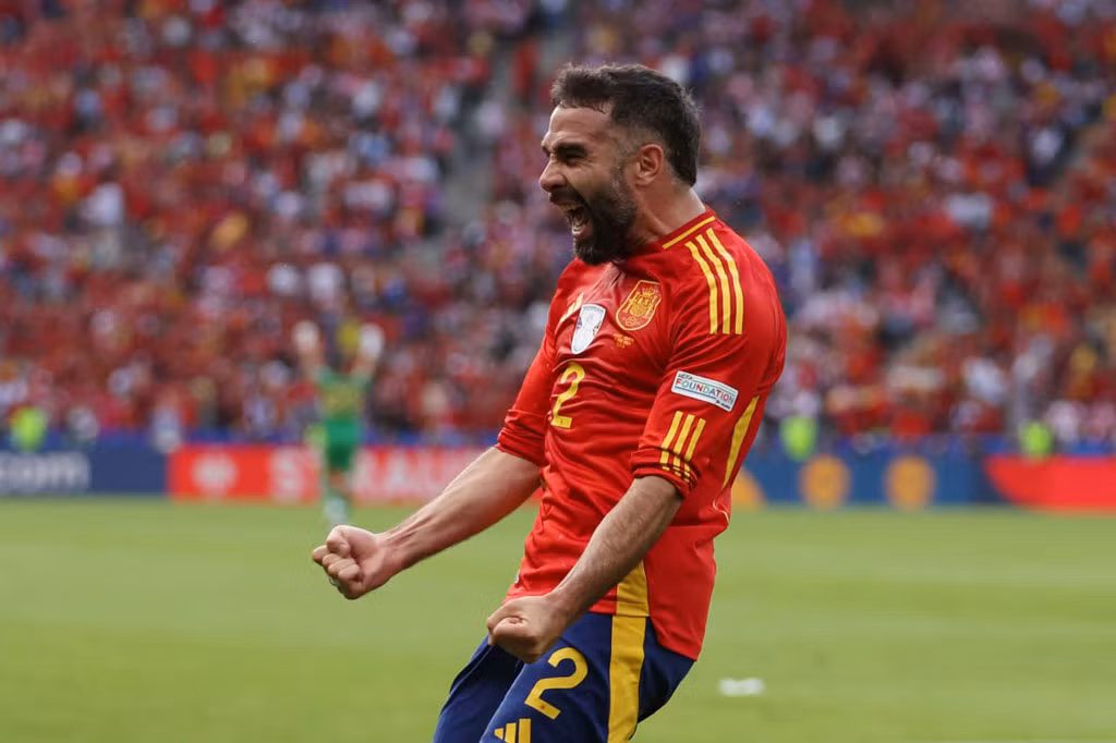 Hậu vệ phải: Dani Carvajal (Tây Ban Nha).