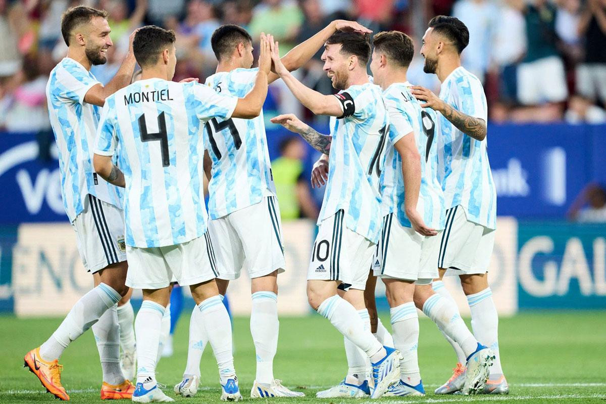 7. Argentina (tổng giá trị đội hình: 633,2 triệu euro). 7. Argentina (tổng giá trị đội hình: 633,2 triệu euro).