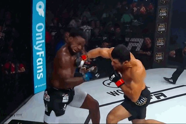 Azamat Bekoev ra đòn chính xác. Azamat Bekoev ra đòn chính xác.