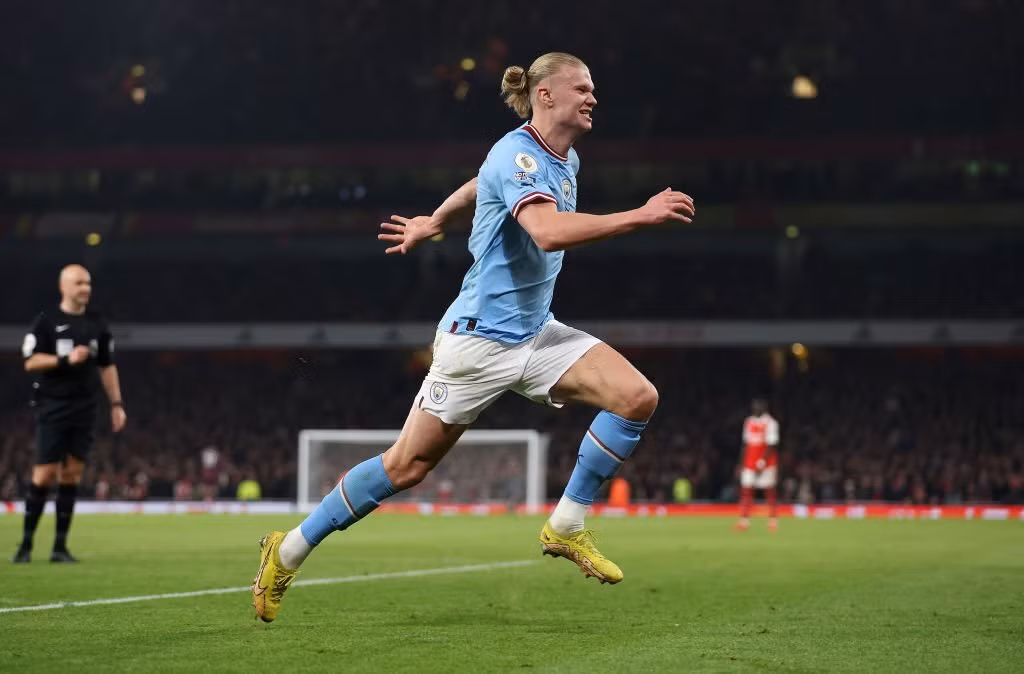=2. Erling Haaland (Man City, mức lương: 375.000 bảng/tuần). =2. Erling Haaland (Man City, mức lương: 375.000 bảng/tuần).