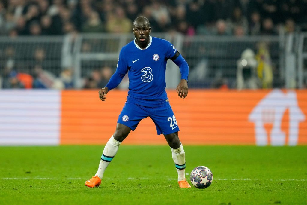 10. Kalidou Koulibaly (Chelsea, mức lương: 295.000 bảng/tuần).