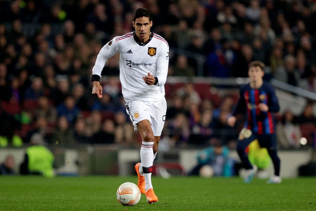 6. Raphael Varane (MU, mức lương: 340.000 bảng/tuần).