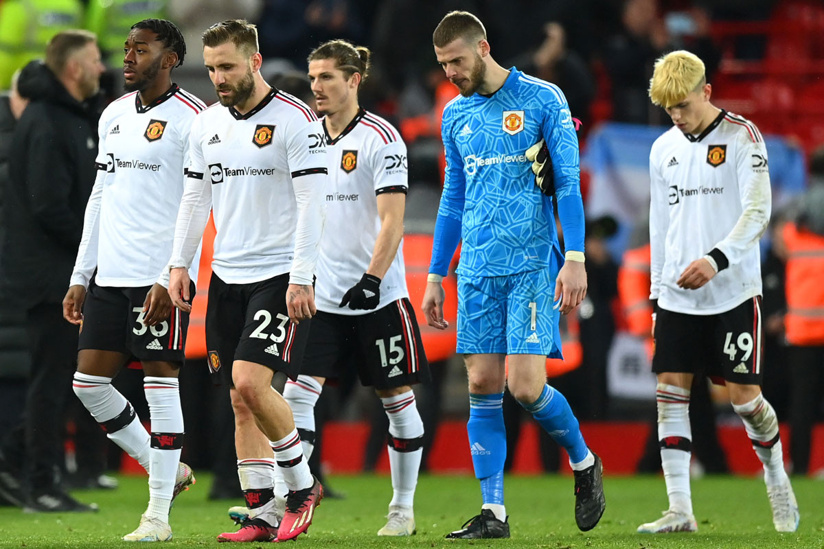 MU thảm bại trước Liverpool.