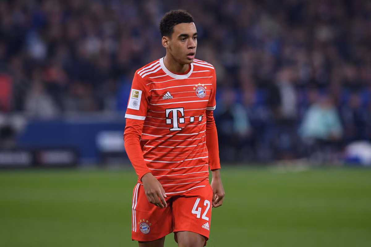 =5. Jamal Musiala (Bayern Munich, 19 tuổi, định giá chuyển nhượng: 100 triệu euro).