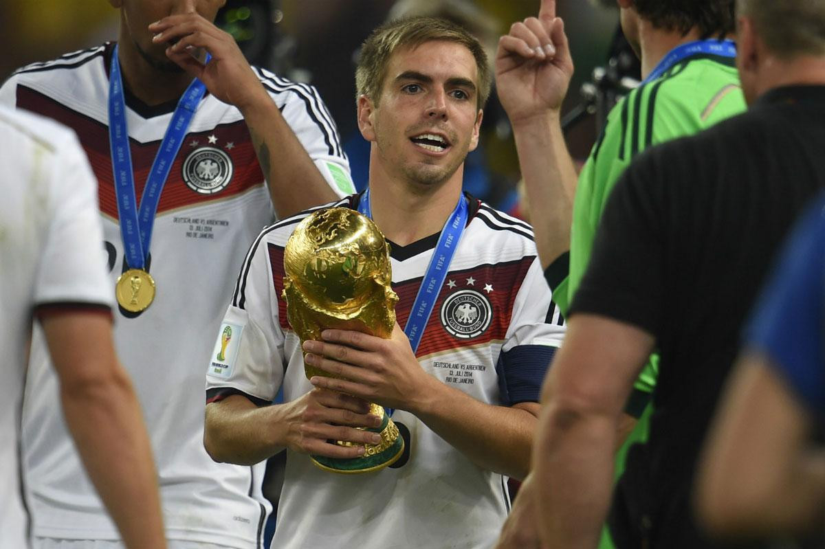 =7. Philipp Lahm (Đức). Tuy chỉ dự 3 kỳ World Cup 2006, 2010, 2014 nhưng Lahm vẫn có 20 trận. =7. Philipp Lahm (Đức). Tuy chỉ dự 3 kỳ World Cup 2006, 2010, 2014 nhưng Lahm vẫn có 20 trận.