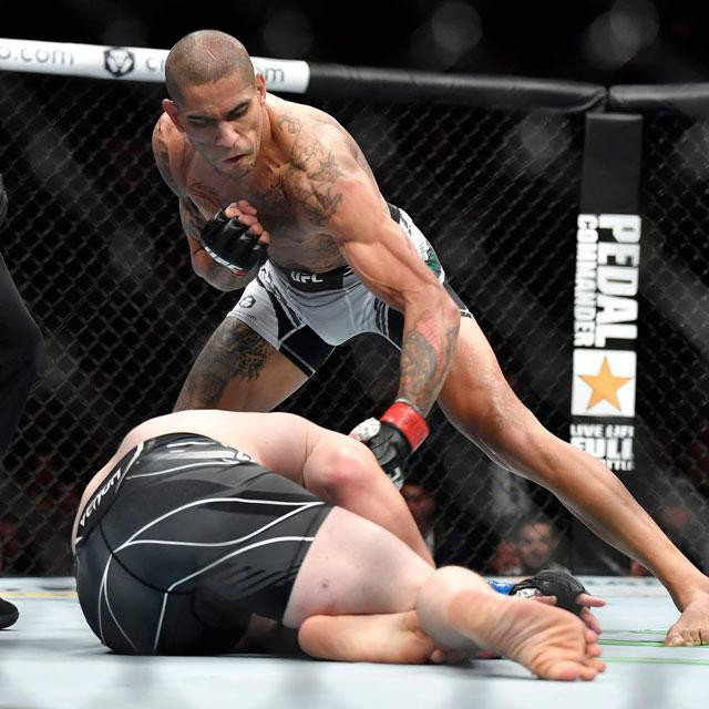 Alex Pereira đã có thêm 1 chiến thắng.