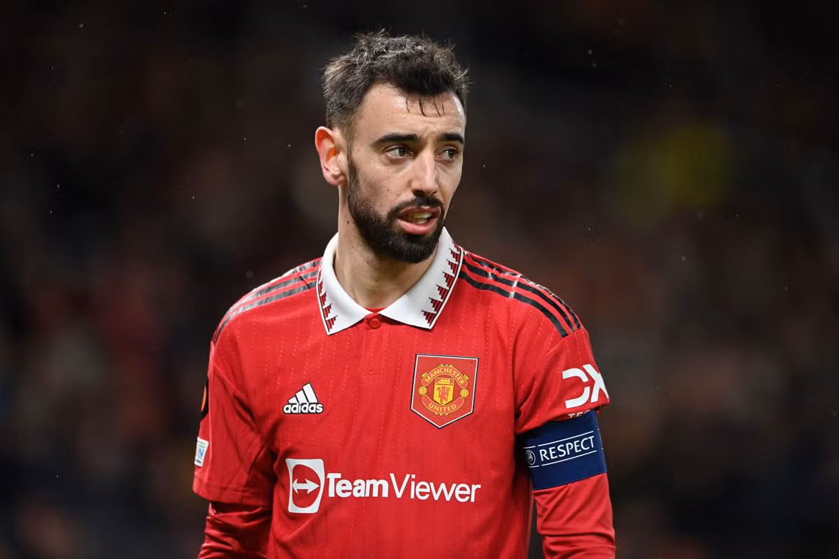 2. Bruno Fernandes (MU, ĐT Bồ Đào Nha, số trận thi đấu ở cấp độ CLB và ĐTQG từ đầu mùa giải 2022/23 đến nay: 49, tổng số phút đã thi đấu: 4.252).
