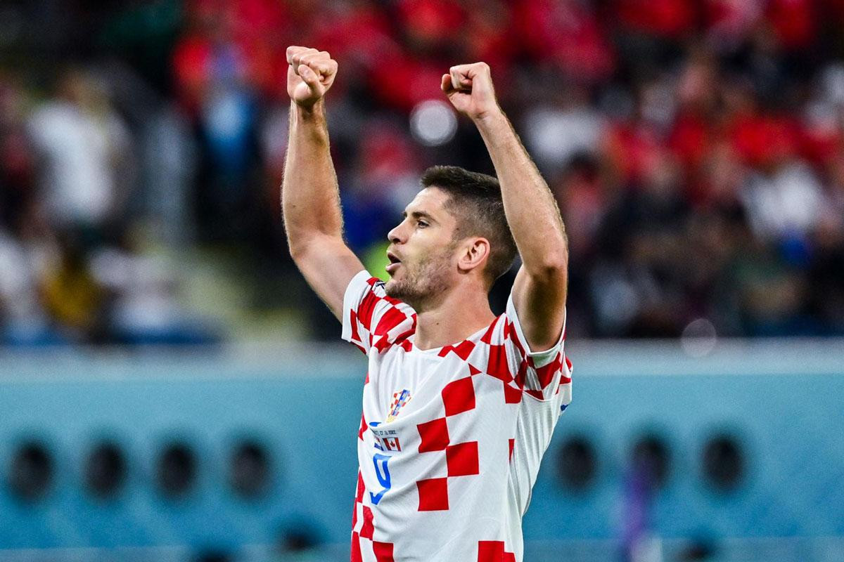 Tiền đạo phải: Andrej Kramaric (Croatia).