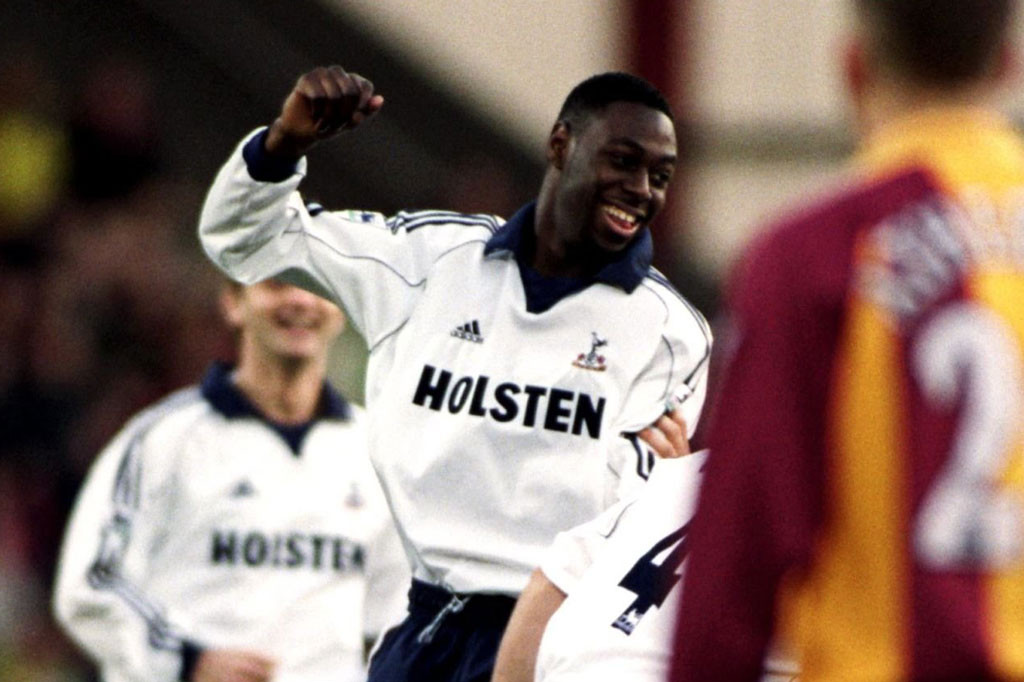 3. Ledley King (Tottenham, trận gặp Bradford City ngày 9/12/2000, 9,82 giây). 3. Ledley King (Tottenham, trận gặp Bradford City ngày 9/12/2000, 9,82 giây).