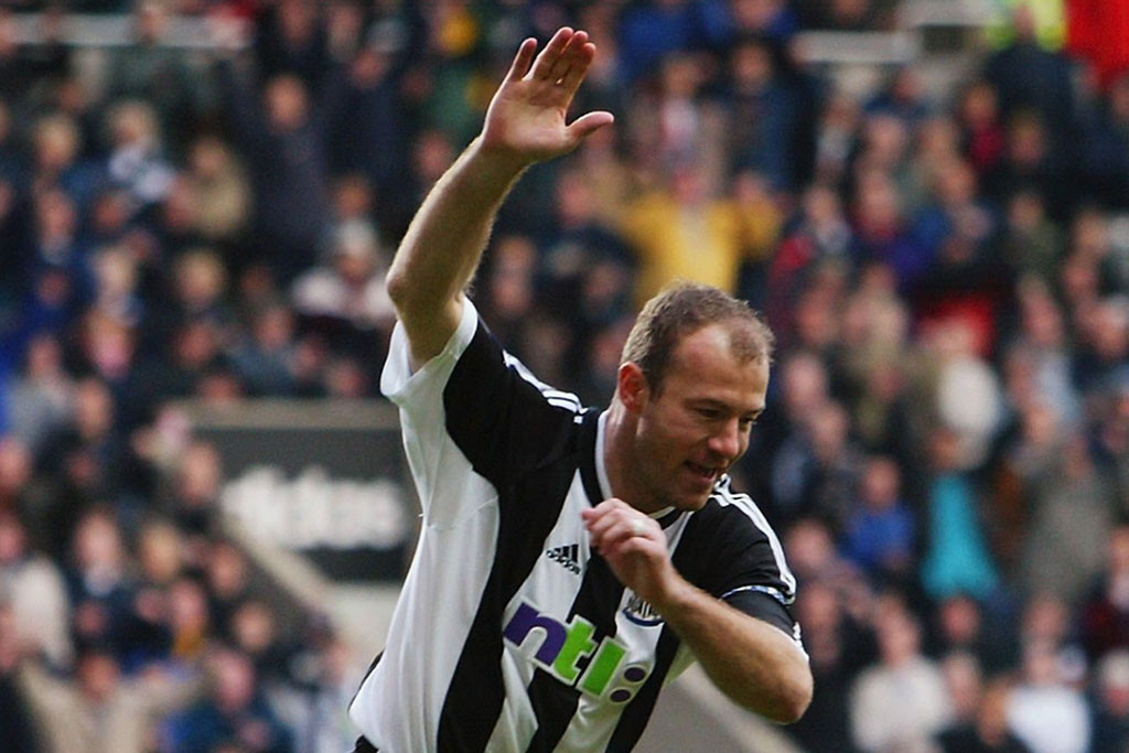 4. Alan Shearer (Newcastle, trận gặp Man City ngày 18/1/2003, 10,52 giây). 4. Alan Shearer (Newcastle, trận gặp Man City ngày 18/1/2003, 10,52 giây).