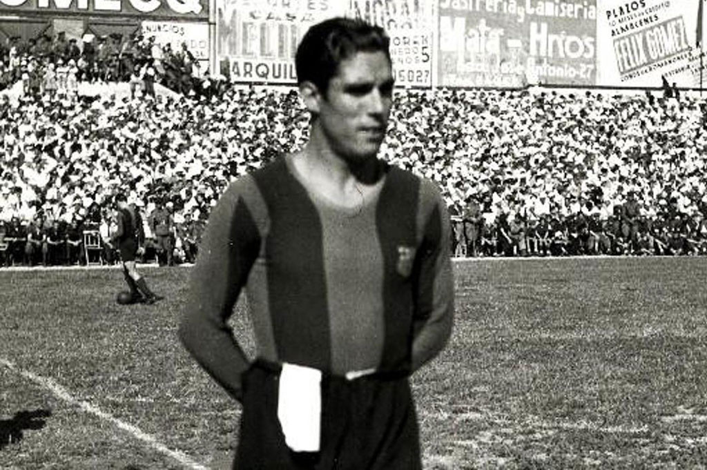 10. Mariano Martin (128 bàn sau 214 trận, thời gian gắn bó: 1940-1948). 10. Mariano Martin (128 bàn sau 214 trận, thời gian gắn bó: 1940-1948).