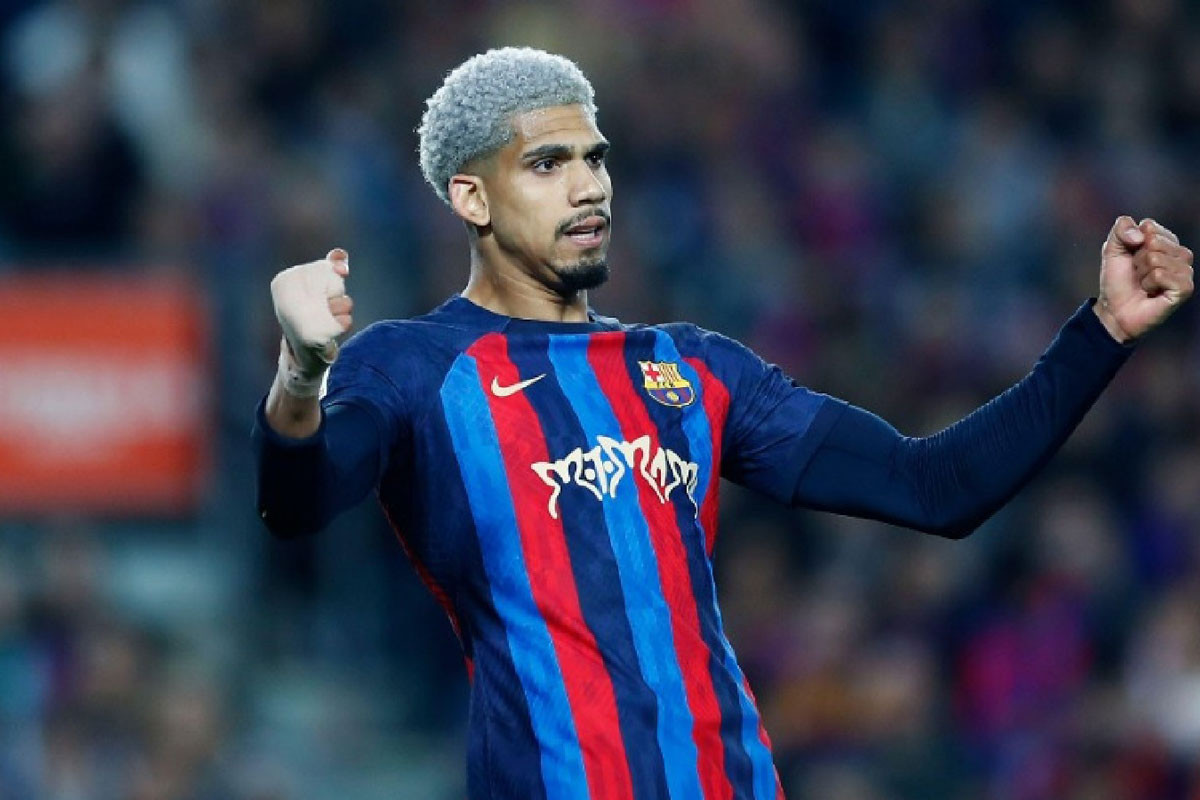 6. Ronald Araujo (Barcelona).