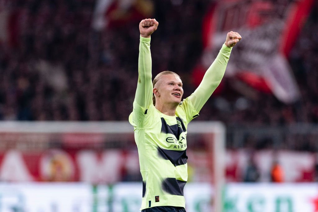 Haaland san bằng kỷ lục của Van Nistelrooy.