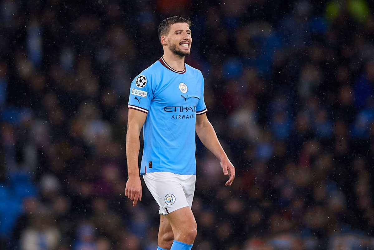 Trung vệ: Ruben Dias (Man City, định giá chuyển nhượng: 75 triệu euro). Trung vệ: Ruben Dias (Man City, định giá chuyển nhượng: 75 triệu euro).