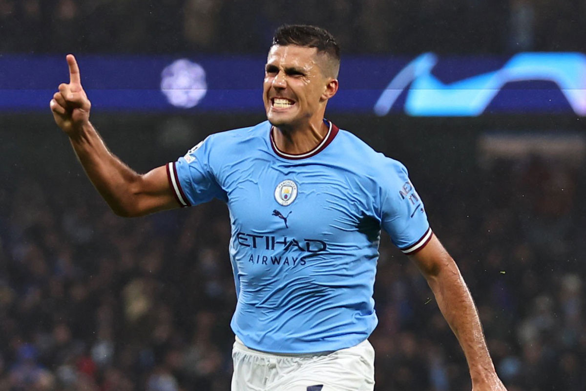 Tiền vệ trung tâm: Rodri (Man City). Tiền vệ trung tâm: Rodri (Man City).