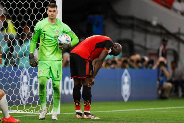 Sai lầm luôn phải trả giá và Lukaku đã khiến ĐT Bỉ bị loại. Sai lầm luôn phải trả giá và Lukaku đã khiến ĐT Bỉ bị loại.