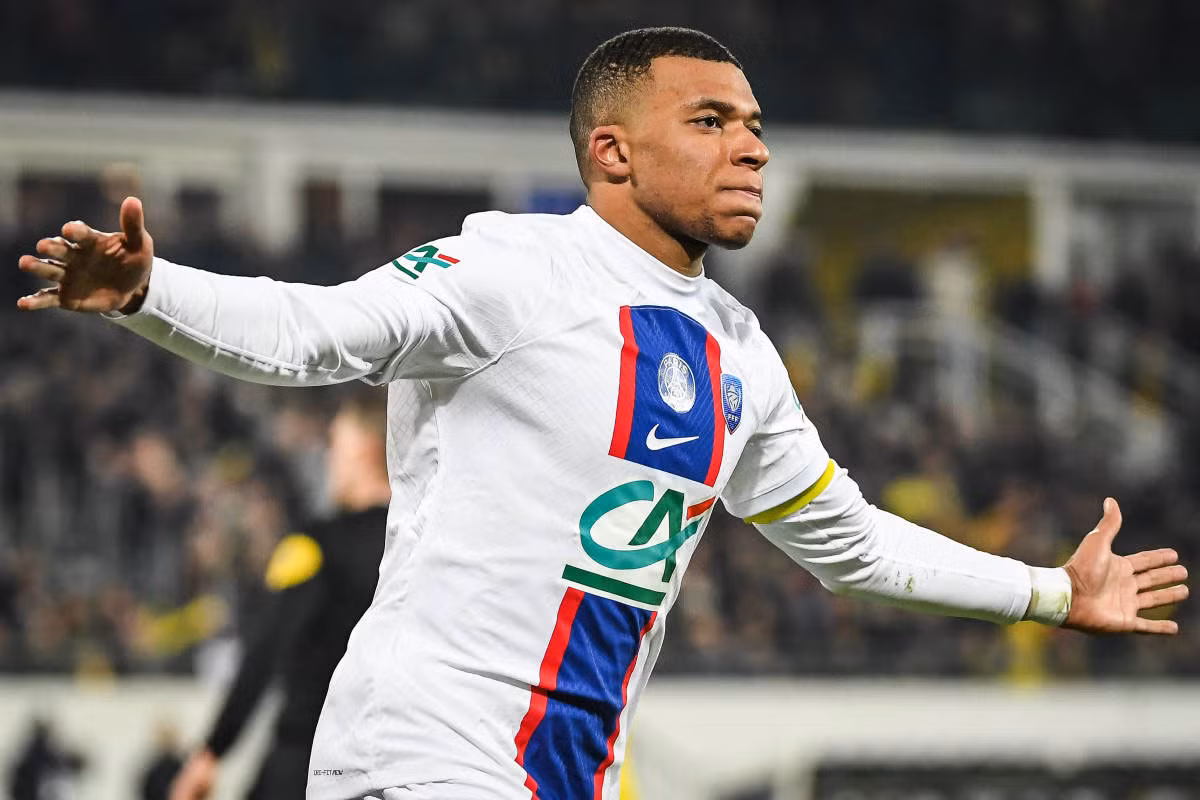 Tiền đạo: Kylian Mbappe (PSG).