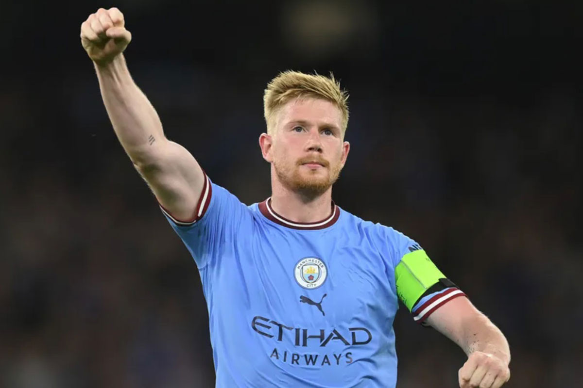 Tiền vệ: Kevin De Bruyne (Man City). Tiền vệ: Kevin De Bruyne (Man City).