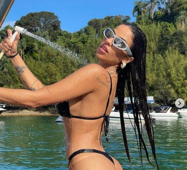 Maria Julia Mazalli hiện đang có hơn 1 triệu người theo dõi trên Instagram và là một trong những nàng WAGs nổi tiếng nhất của tuyển Brazil. Maria Julia Mazalli hiện đang có hơn 1 triệu người theo dõi trên Instagram và là một trong những nàng WAGs nổi tiếng nhất của tuyển Brazil.