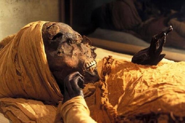 Xác ướp của pharaoh Seqenenre được tìm thấy trong lăng mộ Royal Cache Xác ướp của pharaoh Seqenenre được tìm thấy trong lăng mộ Royal Cache