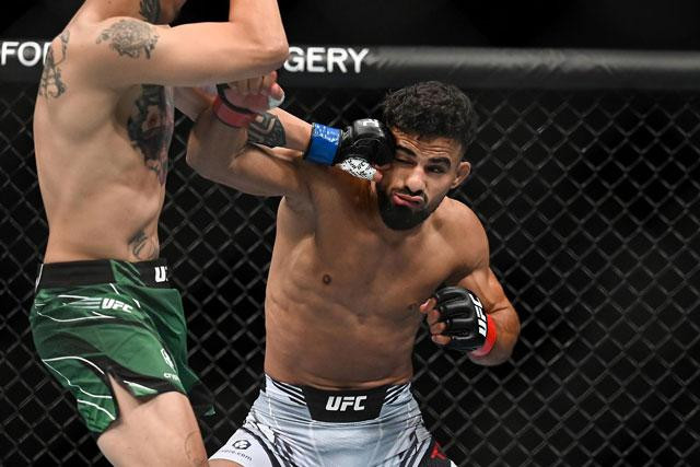 Cú ra đòn chuẩn xác của Cristian Quinonez. Cú ra đòn chuẩn xác của Cristian Quinonez.