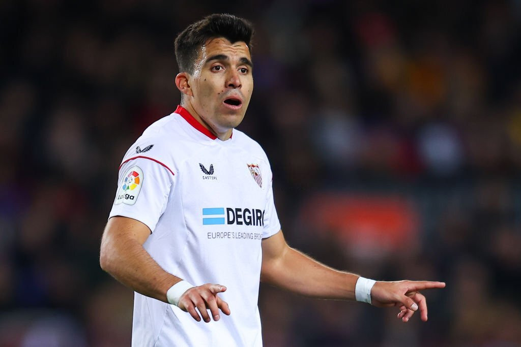 Hậu vệ trái: Marcos Acuna (Sevilla, 31 tuổi, định giá chuyển nhượng: 14 triệu euro).