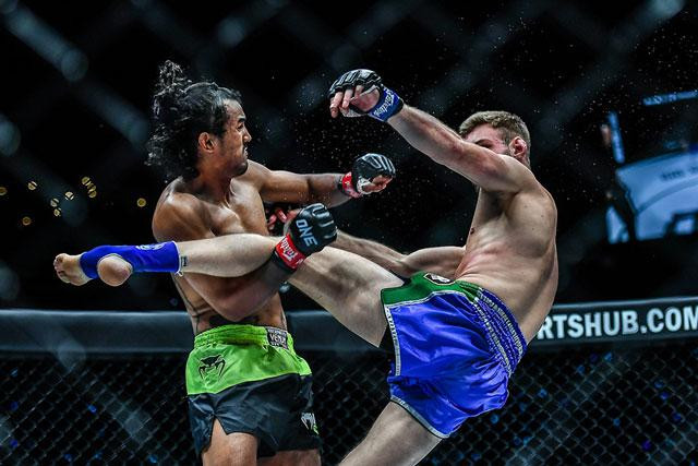 Pha ra đòn ấn định kết quả trận đấu. Pha ra đòn ấn định kết quả trận đấu.