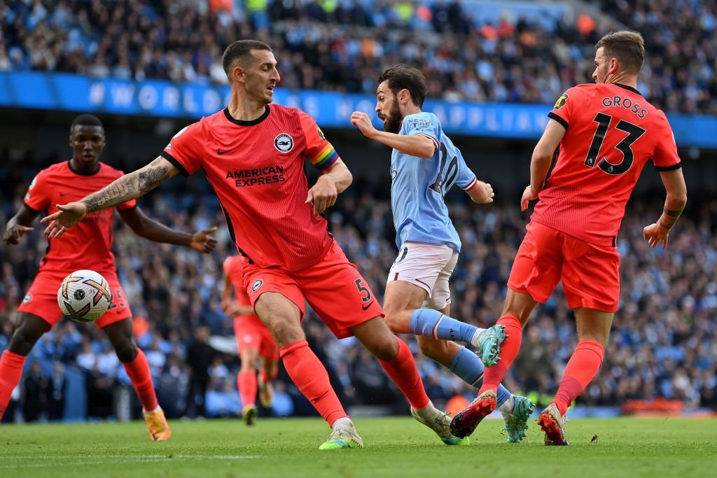 Man City (áo xanh) giành chiến thắng 3-1 ở lượt đi.