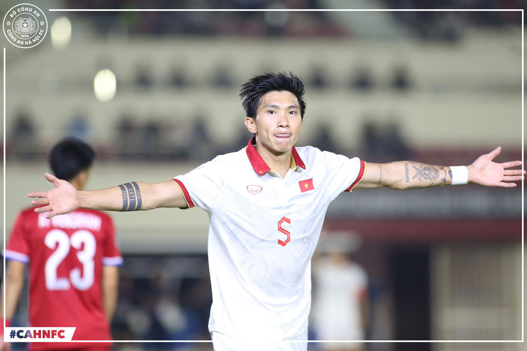 =9. Đoàn Văn Hậu (Công an Hà Nội, định giá chuyển nhượng: 275.000 euro). =9. Đoàn Văn Hậu (Công an Hà Nội, định giá chuyển nhượng: 275.000 euro).