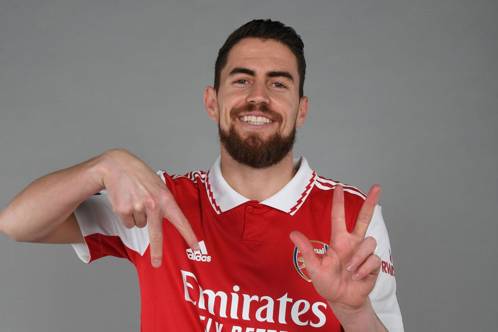 Tiền vệ: Jorginho (Arsenal). Tiền vệ: Jorginho (Arsenal).