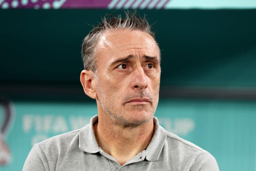 HLV Bento chia tay ĐT Hàn Quốc sau hơn 4 năm gắn bó. HLV Bento chia tay ĐT Hàn Quốc sau hơn 4 năm gắn bó.