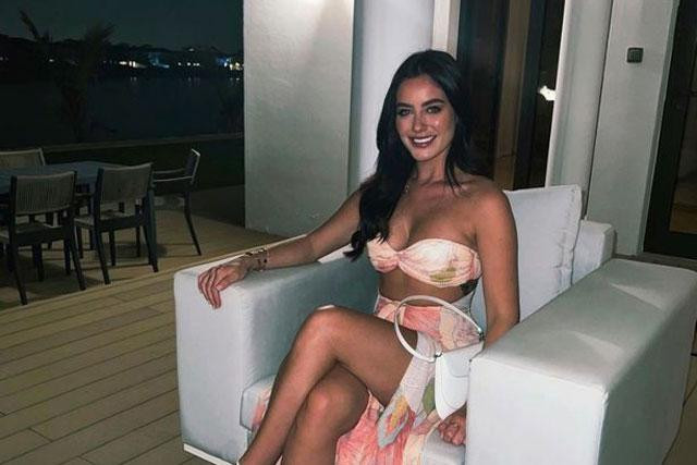 Hậu vệ Harry Maguire của Manchester United đã kết hôn với Fern Hawkins và họ có hai cô con gái. Hậu vệ Harry Maguire của Manchester United đã kết hôn với Fern Hawkins và họ có hai cô con gái.