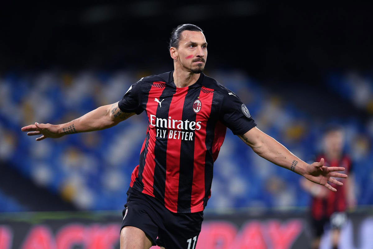 10. Zlatan Ibrahimovic (ACMilan, tổng số người theo dõi trên các mạng xã hội: 110,3 triệu người theo dõi).