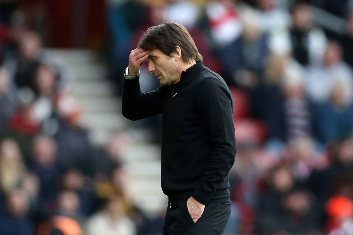 2. Antonio Conte (vừa bị Tottenham sa thải).