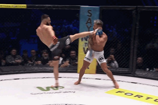 Ramzan Jembiev ra đòn chuẩn xác.