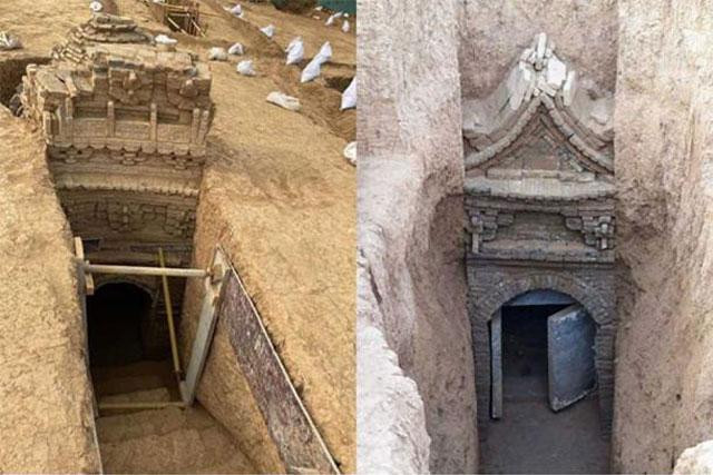 Lối vào các ngôi mộ cổ. Lối vào các ngôi mộ cổ.