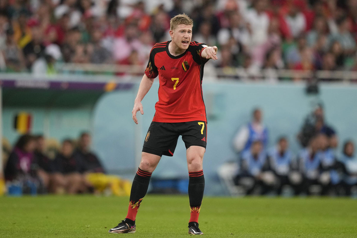 De Bruyne được lựa chọn làm đội trưởng tuyển Bỉ. De Bruyne được lựa chọn làm đội trưởng tuyển Bỉ.